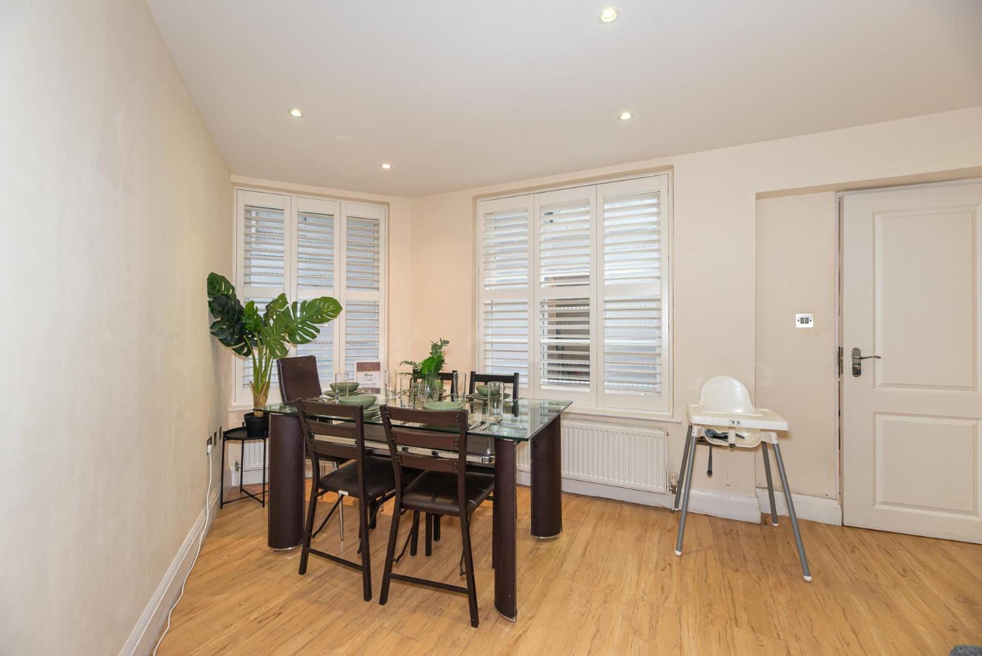 3 Bedroom Apartment With Private Terrace In Pimlico, Westminster, Victoria London Exterior foto