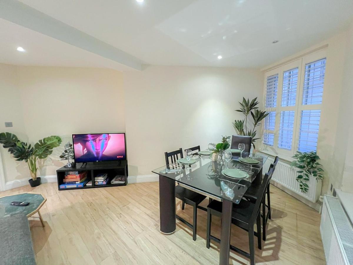3 Bedroom Apartment With Private Terrace In Pimlico, Westminster, Victoria London Exterior foto